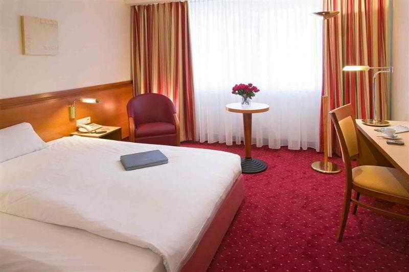 Mercure Hotel Saarbruecken City Saarbrücken Exterior foto